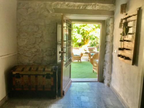 La Casona Del T�o Pedro