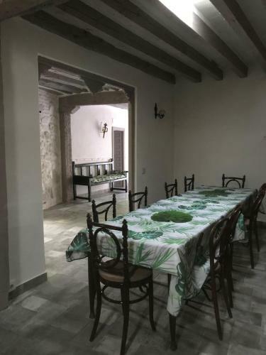 La Casona Del T�o Pedro