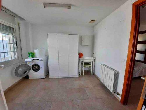 Spacious House With Private Swimming Pool In Costa Daurada