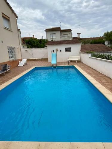 Spacious House With Private Swimming Pool In Costa Daurada