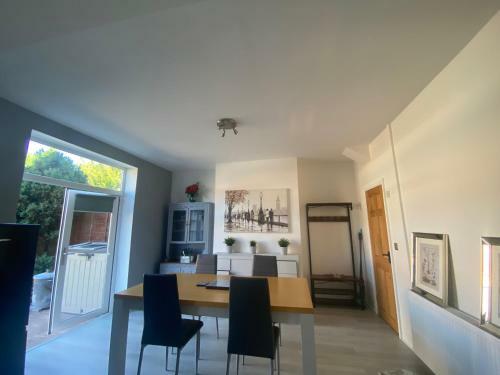 Ideal Lodgings In Bury
