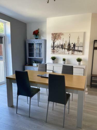 Ideal Lodgings In Bury