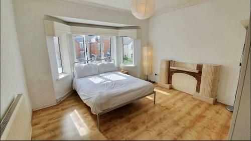 Spacious Duplex Apartment In Cardiff City