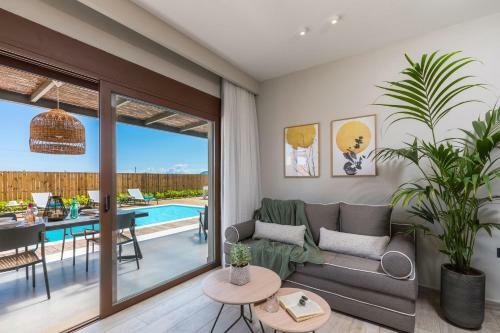 Villa Maira Rose By Villa Plus