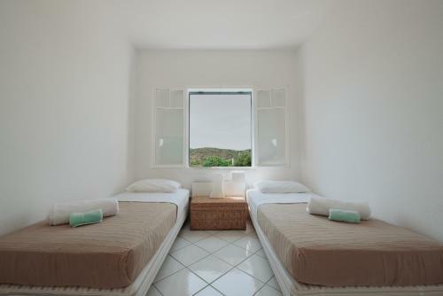 Sea-view House With Private Beach, Sounio