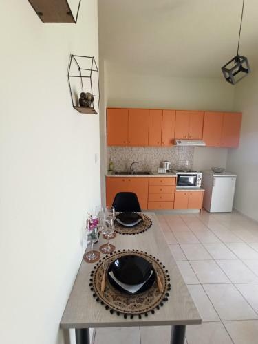 The Twins - Seaside Apartments - 1