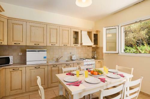 Villa Athena Springs By Villa Plus