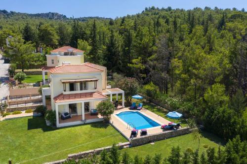 Villa Athena Springs By Villa Plus