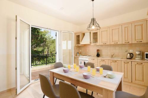 Villa Olympios Springs By Villa Plus