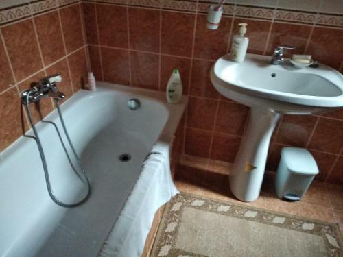 Lovely 3-bed House In Capena