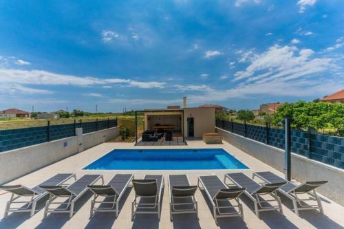 Holiday Home Ivana - Private Pool