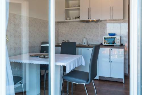 Anikol Apartments 1