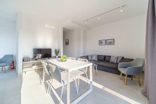 Sutivan Luxury Apartments