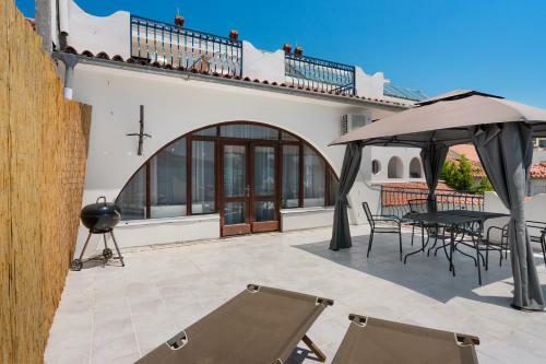 Bed & Breakfast Irene Suite Tisno