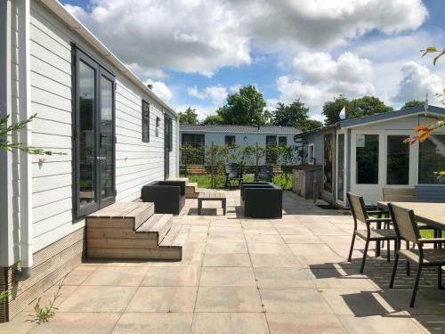 Chalet 577 Op Recreatiepark De Wielen