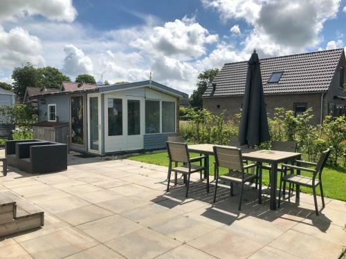 Chalet 577 Op Recreatiepark De Wielen