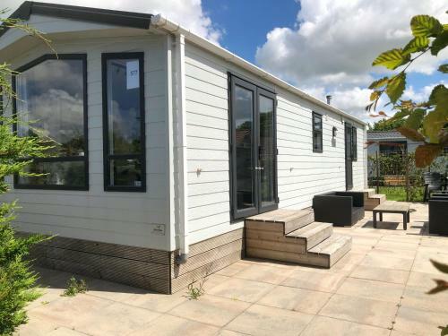 Chalet 577 Op Recreatiepark De Wielen