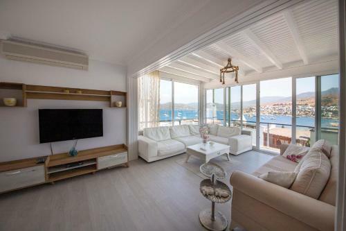 House With Mesmerizing View In Gokturkbuku