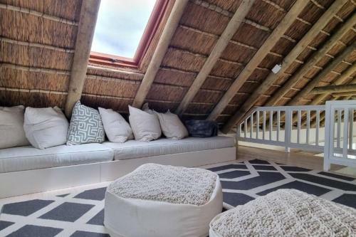 Struisbaai Beach Home With Private Swimming Pool