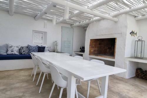 Struisbaai Beach Home With Private Swimming Pool