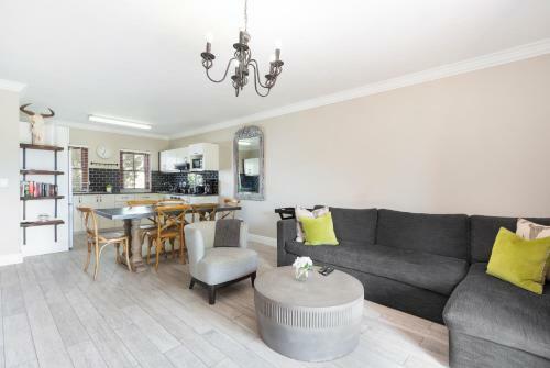 De Zalze Golf Lodge 17 By Hostagents