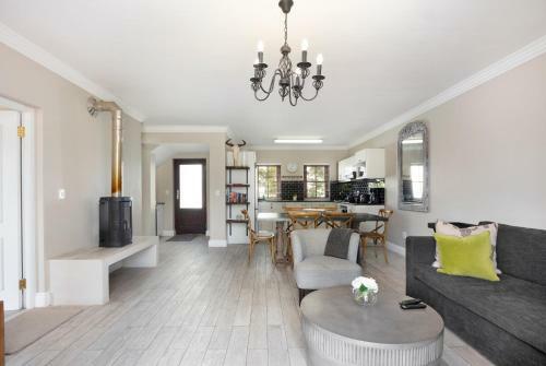De Zalze Golf Lodge 17 By Hostagents