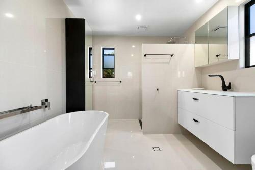 Apartamento Central Tropical Oasis With Pool