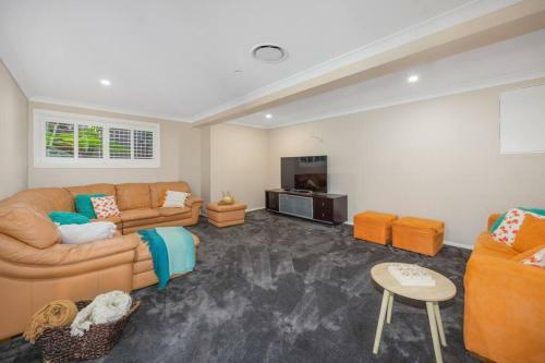 Palm Hill - Pool, Ducted Aircon, Space