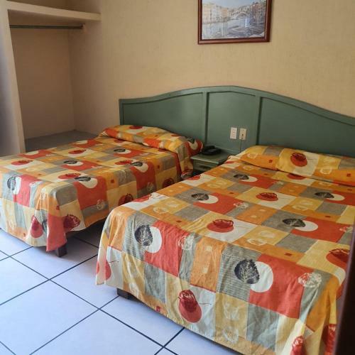 Hotel Plaza Jardin