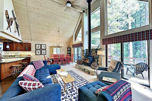 Falcon Point Pines