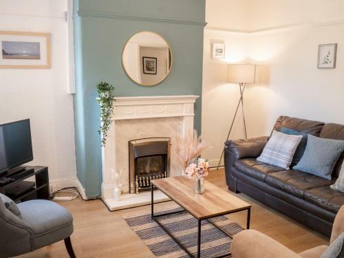 Pass The Keys Recently Updated Large Edwardian House - Sleeps 7