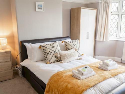 Pass The Keys Recently Updated Large Edwardian House - Sleeps 7