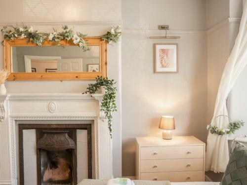 Pass The Keys Recently Updated Large Edwardian House - Sleeps 7