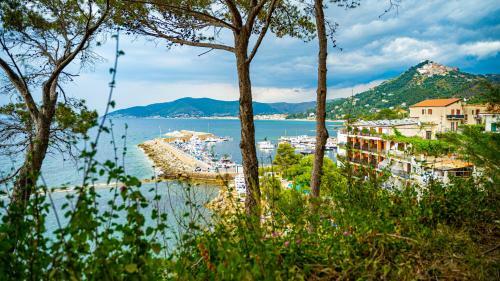 Hostal Castellabate Apartments Camere