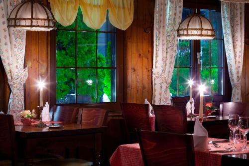 Hotel H�tel Aux Mille Etoiles