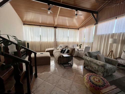 Oceano Blu - Casa Com Piscina A 200 Mts Da Praia