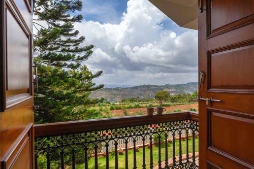 Villa Stone Mansion By Excellence
