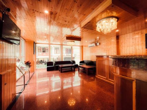 Hotel Vista Resort-centrally Heated & Air Cooled