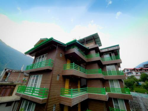 Hotel Vista Resort-centrally Heated & Air Cooled