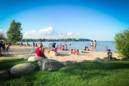 Dream House By Lake Simcoe Beach