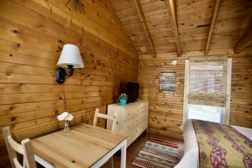 The Forget-me-not Cabin With Mountain Views