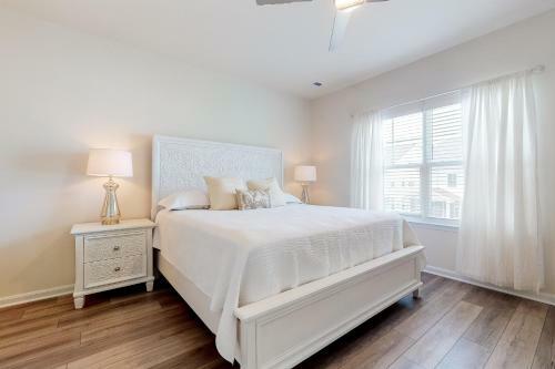 Bayside - 20553 Cattail Creek Ln