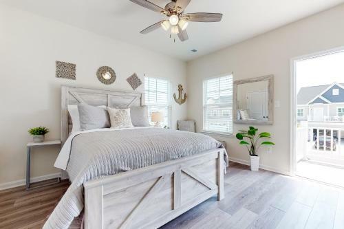 Bayside - 20553 Cattail Creek Ln