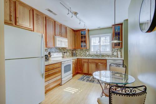 Rehoboth Beach Gardens -- 37259 Martin #14