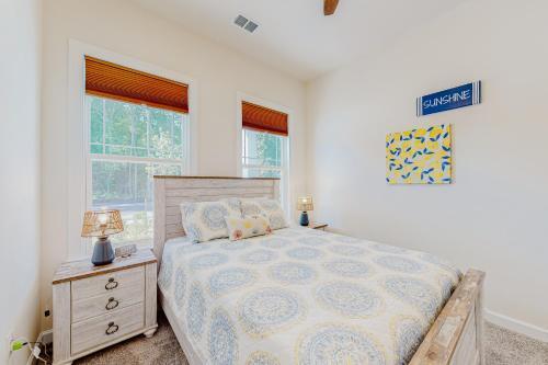 Ocean View Beach Club --- 19 Murrells Ct