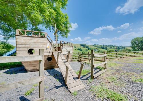 Group Accommodation In The Brecon Beacon
