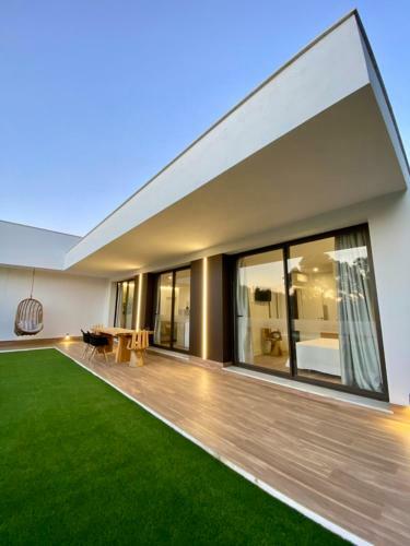 Vista Lago Ville