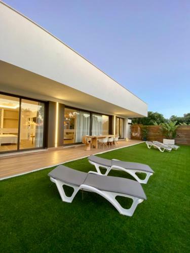 Vista Lago Ville