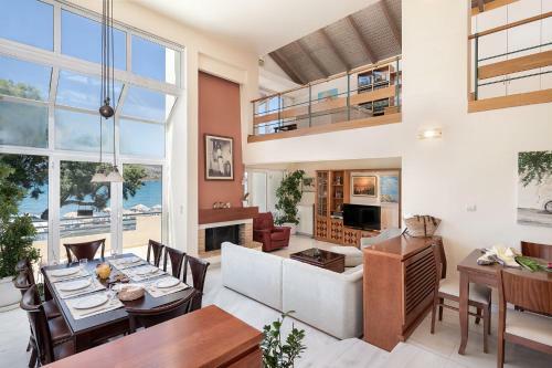 Villa Filosof�a Seafront