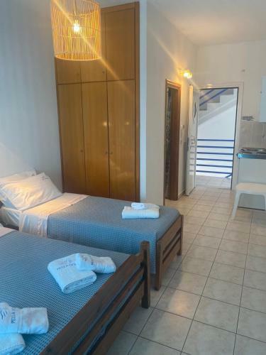 Pella Hotel - New